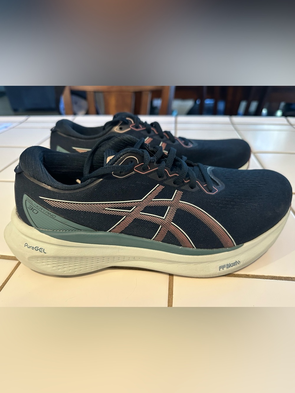 Women’s Asics Gel Kayano 30